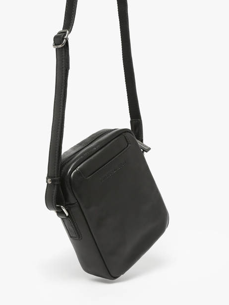 Cross Body Tas Arthur & aston Zwart leon 7 ander zicht 2