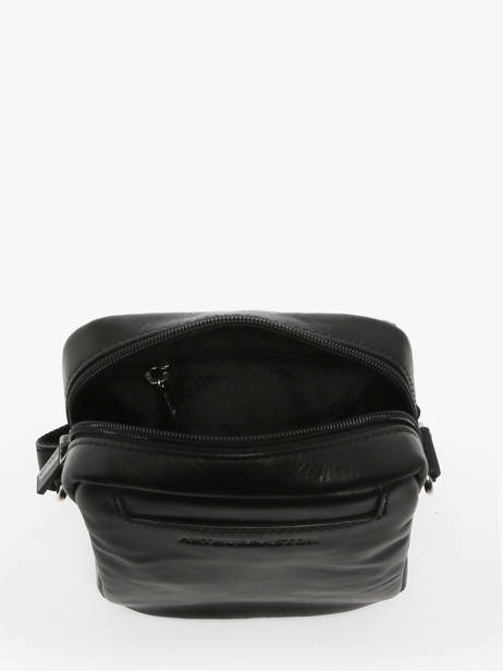 Cross Body Tas Arthur & aston Zwart leon 7 ander zicht 3