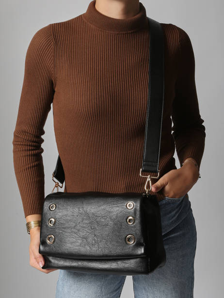 Cross Body Tas Plum Torrow Zwart plum TPLU1B ander zicht 1